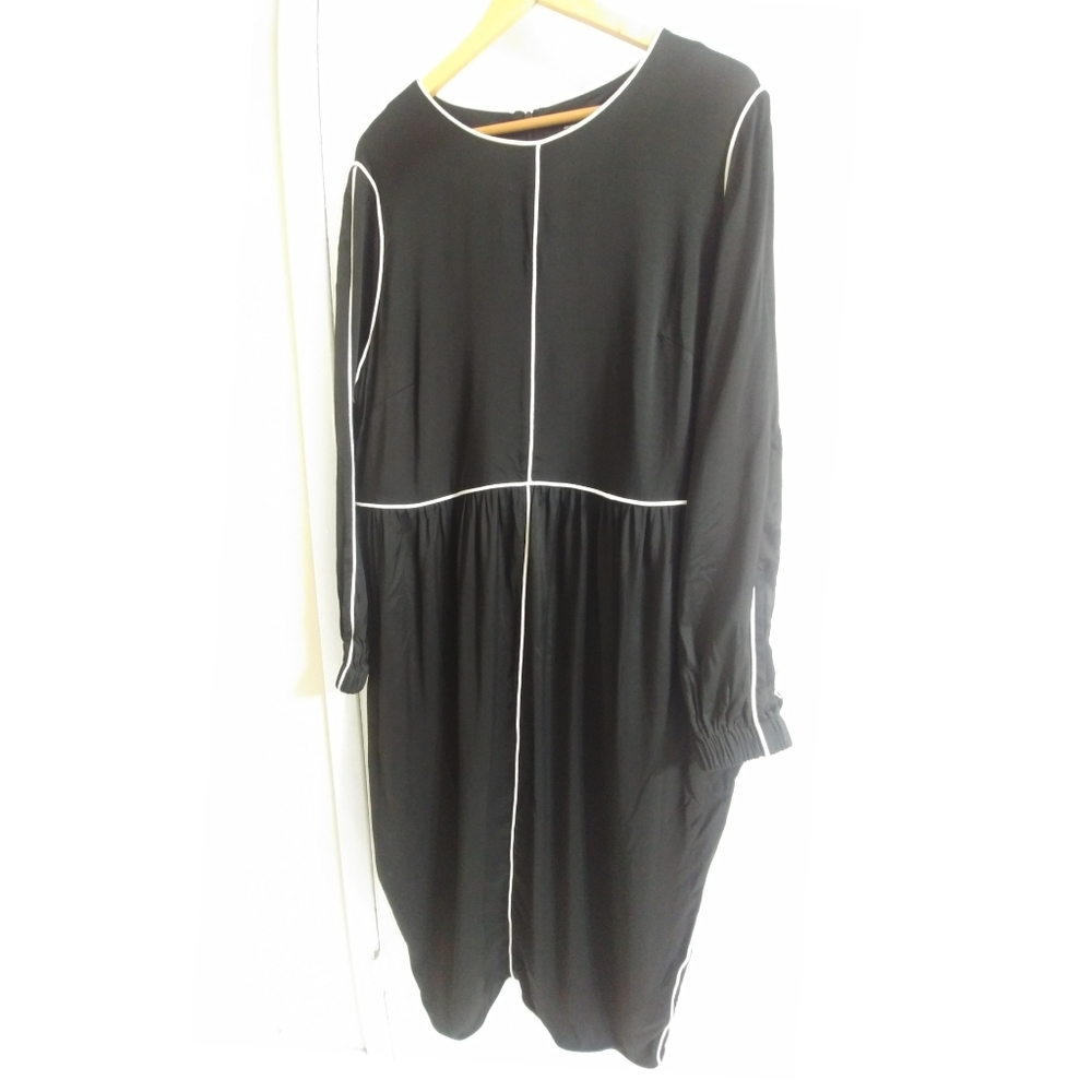 Universal Standard Arga Outline Dress Size M 18-20